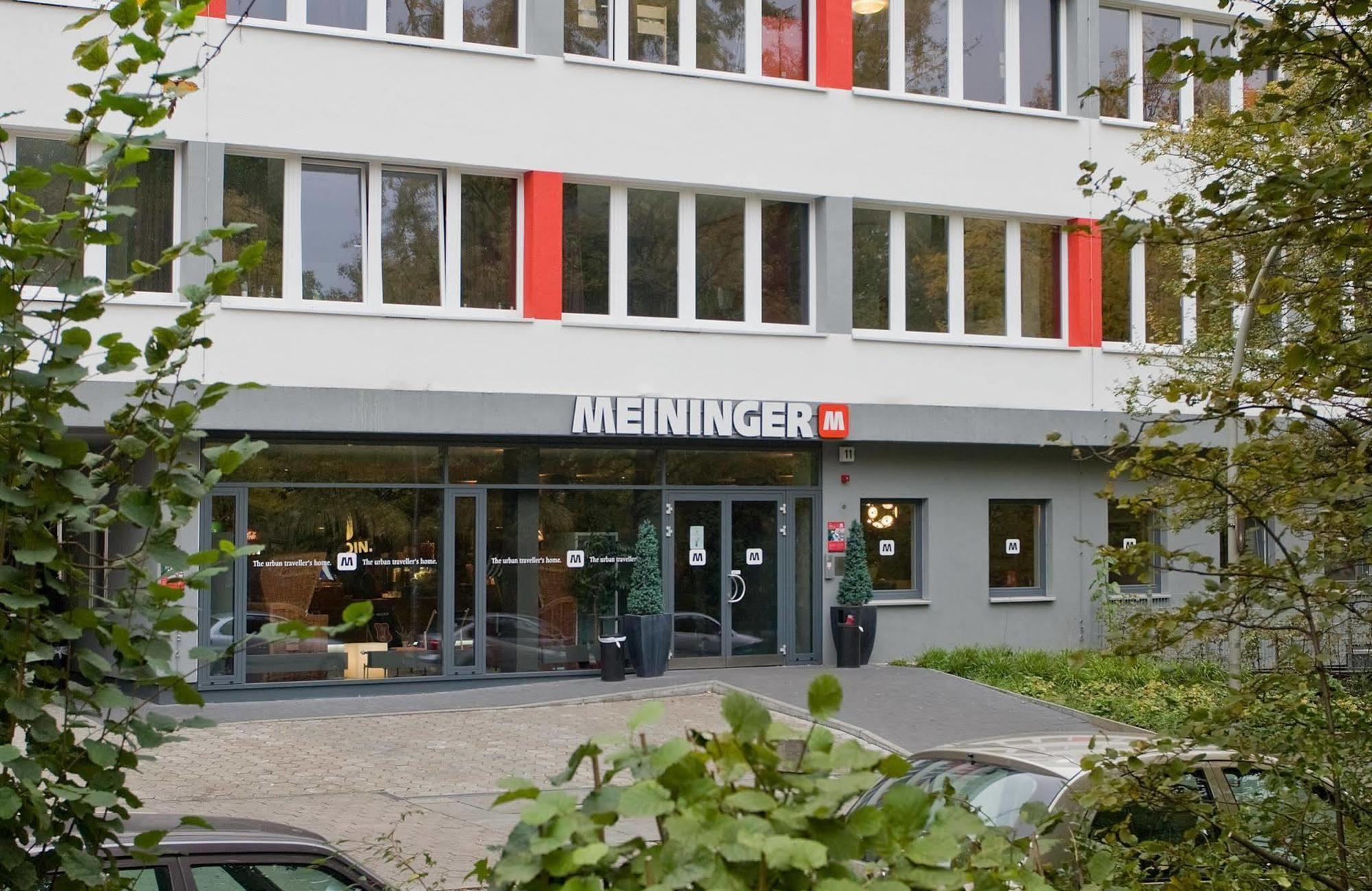 Meininger Hotel Hamburg City Center Экстерьер фото